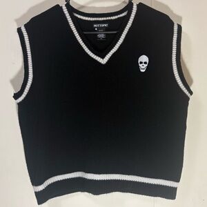 Hot Topic Black and White Sweater Vest